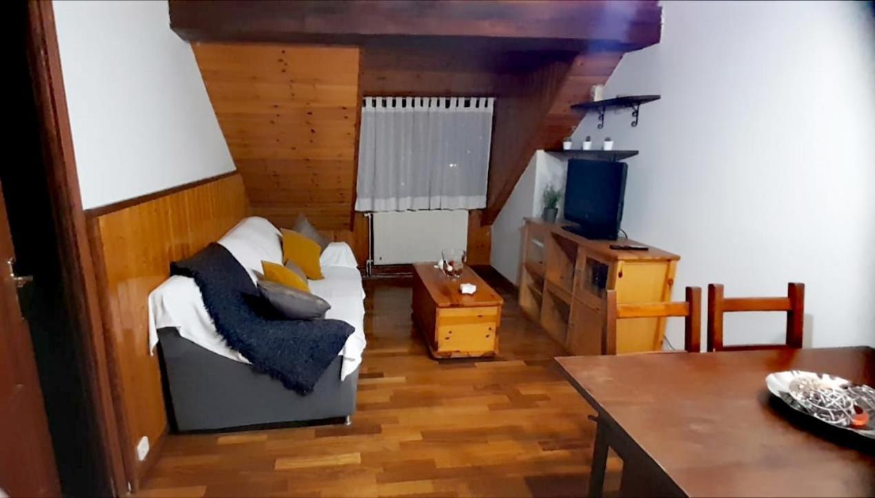 Co D'Eric Apartment Веля Екстериор снимка